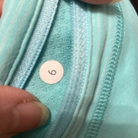 Lululemon Run: Inspire Crop II Leggings Size 6 - Picture 15 of 16